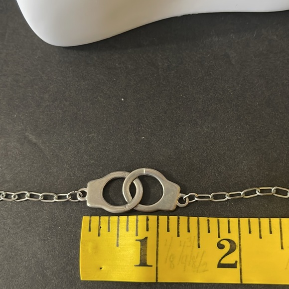 BRANDY MELVILLE HANDCUFF SILVER NECKLACE - Picture 7 of 8